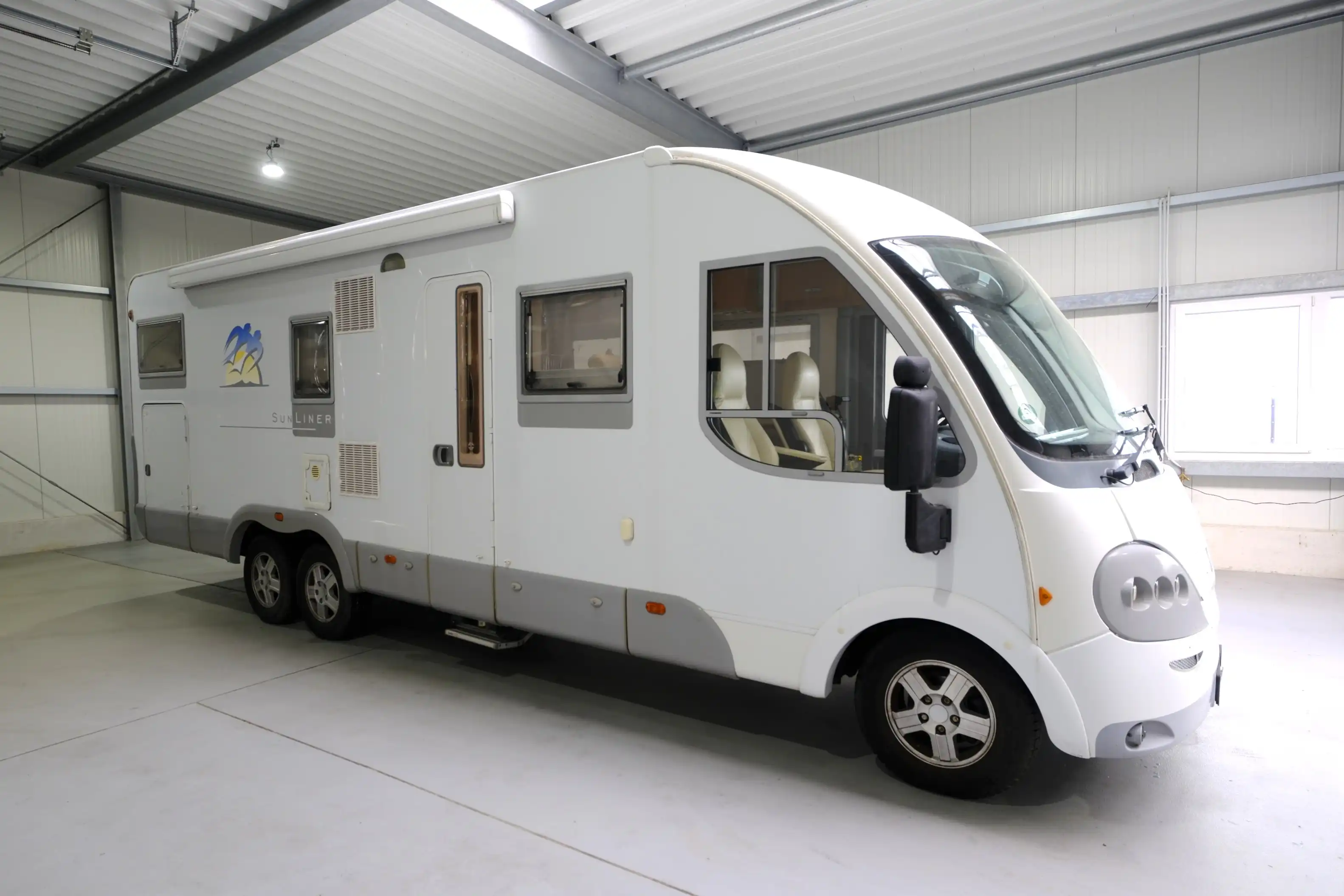 KNAUS Sun Liner 808 LEG/Einzelbetten+Garage/Solaranlage/Klimaanlage/Markise/Luftfederung/Backofen/DPF-Grün